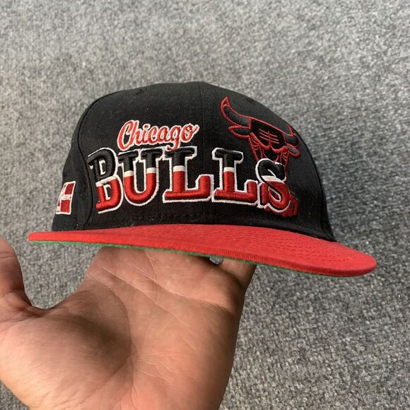 Chicago Bulls Hat - Snapback Cap Hardwood Classics NBA Basketball Black NEW ERA - Picture 2 of 10